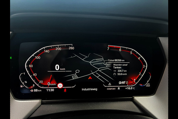 BMW 1-serie 118i Business Line Carplay wireless_PDC_19''LMV