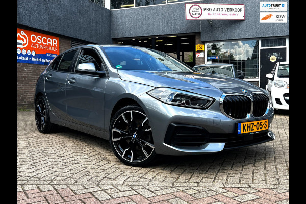 BMW 1-serie 118i Business Line Carplay wireless_PDC_19''LMV