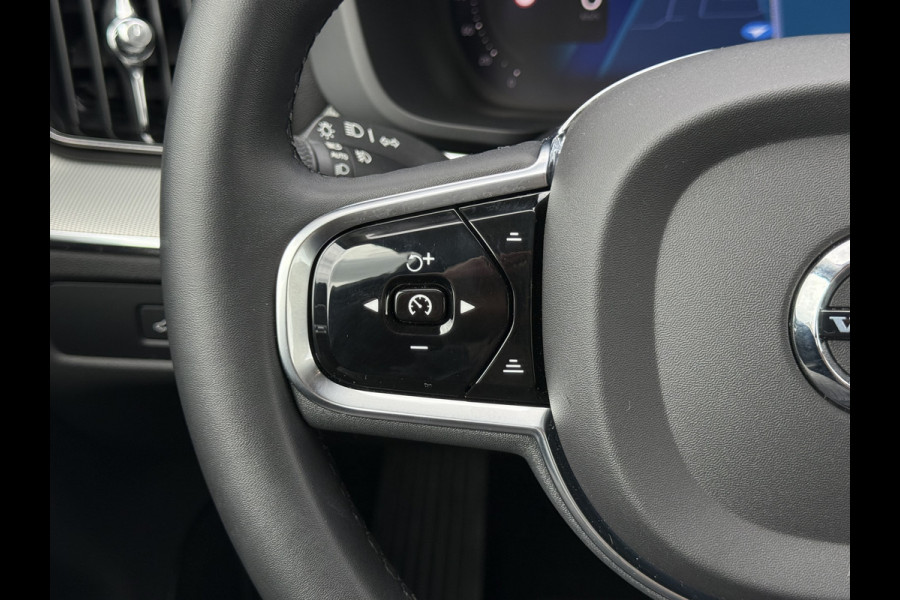 Volvo XC60 2.0 T6 Plug-in hybrid AWD Plus Dark | Pano | Pilot Assist | H/K Audio | 21 inch