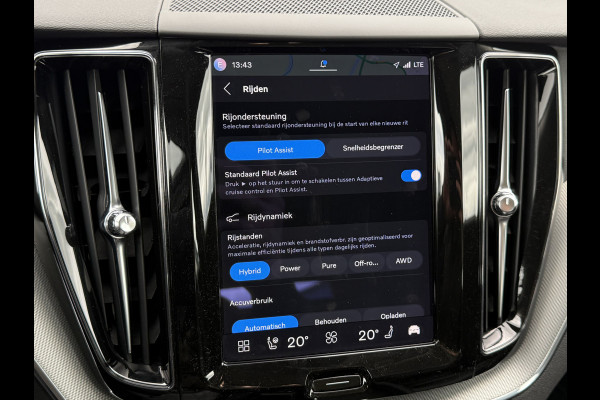 Volvo XC60 2.0 T6 Plug-in hybrid AWD Plus Dark | Pano | Pilot Assist | H/K Audio | 21 inch