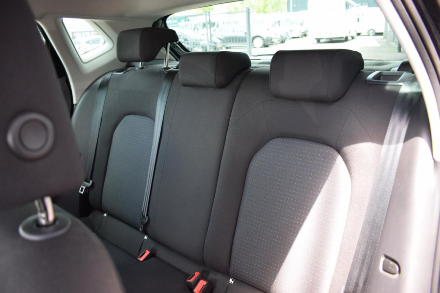 Seat Ibiza 1.0 EcoTSI Style Business Intense | LED | Stoelverwarming | Climate | CarPlay