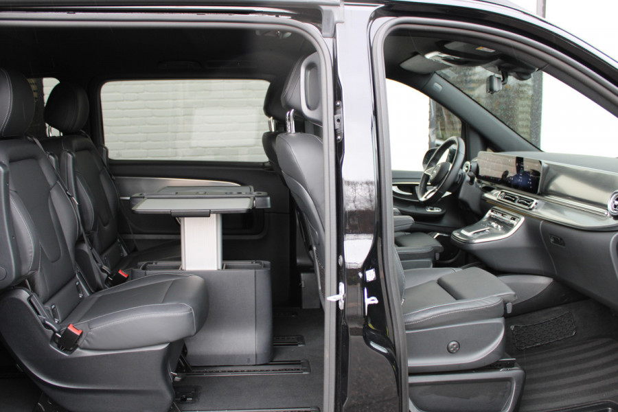 Mercedes-Benz V-Klasse 300d / AMG / Exclusive / 6-Pers / INCL BTW-BPM / 360 Camera / Burmester / Vol Opties / NIEUWSTAAT!!