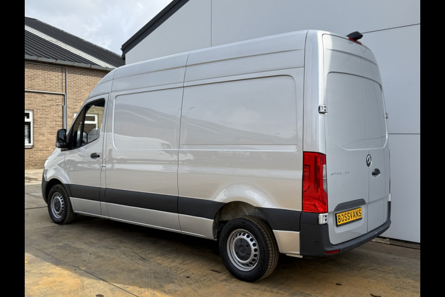 Mercedes-Benz Sprinter 215 1.9 CDI Automaat L2H2 MBUX Climate Control Camera Carplay Parkeersensoren V+A