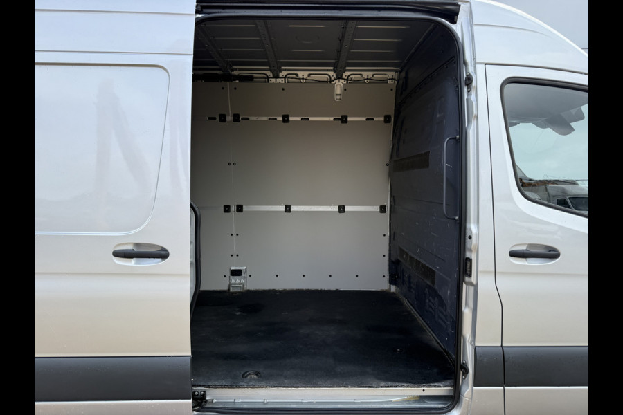 Mercedes-Benz Sprinter 215 1.9 CDI Automaat L2H2 MBUX Climate Control Camera Carplay Parkeersensoren V+A