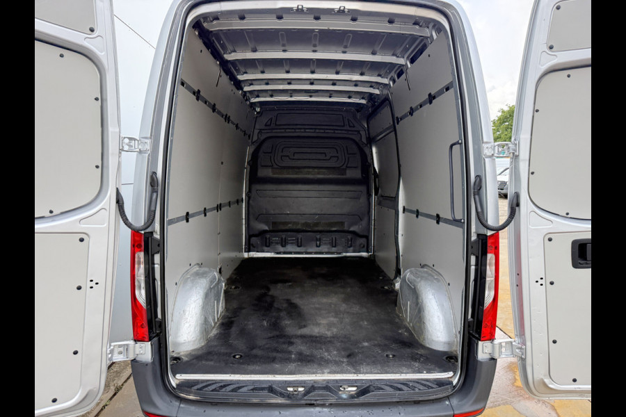 Mercedes-Benz Sprinter 215 1.9 CDI Automaat L2H2 MBUX Climate Control Camera Carplay Parkeersensoren V+A