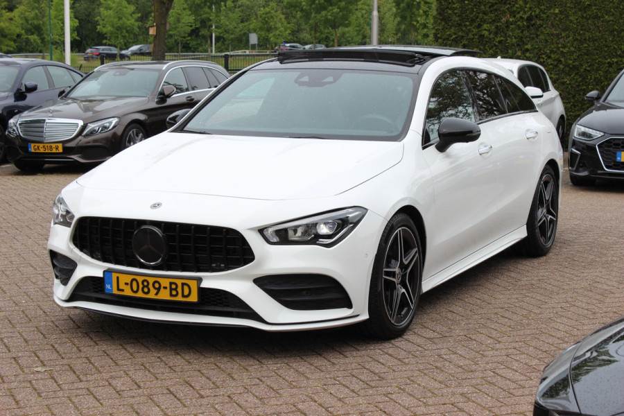 Mercedes-Benz CLA-Klasse Shooting Brake 250 4MATIC Premium / AMG Diffuser / Panoramadak / 360Camera / Burmester / 19'' / Sfeerverlichting / CarPlay / Stoelverwarming / Cruise Control
