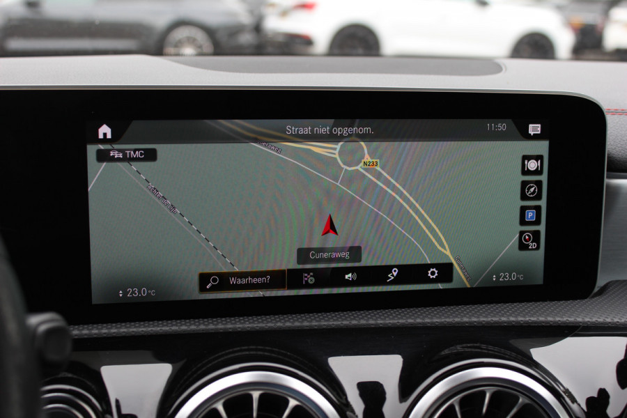 Mercedes-Benz CLA-Klasse Shooting Brake 250 4MATIC Premium / AMG Diffuser / Panoramadak / 360Camera / Burmester / 19'' / Sfeerverlichting / CarPlay / Stoelverwarming / Cruise Control