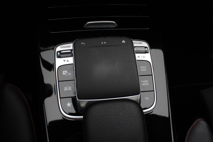 Mercedes-Benz CLA-Klasse Shooting Brake 250 4MATIC Premium / AMG Diffuser / Panoramadak / 360Camera / Burmester / 19'' / Sfeerverlichting / CarPlay / Stoelverwarming / Cruise Control