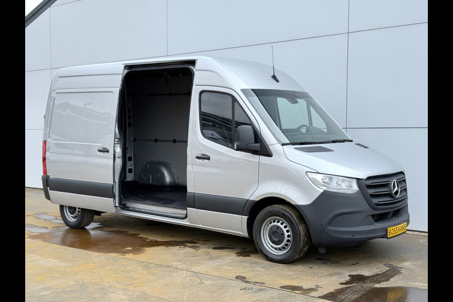 Mercedes-Benz Sprinter 215 1.9 CDI Automaat L2H2 MBUX Climate Control Camera Carplay Parkeersensoren V+A