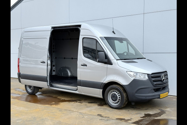Mercedes-Benz Sprinter 215 1.9 CDI Automaat L2H2 MBUX Climate Control Camera Carplay Parkeersensoren V+A