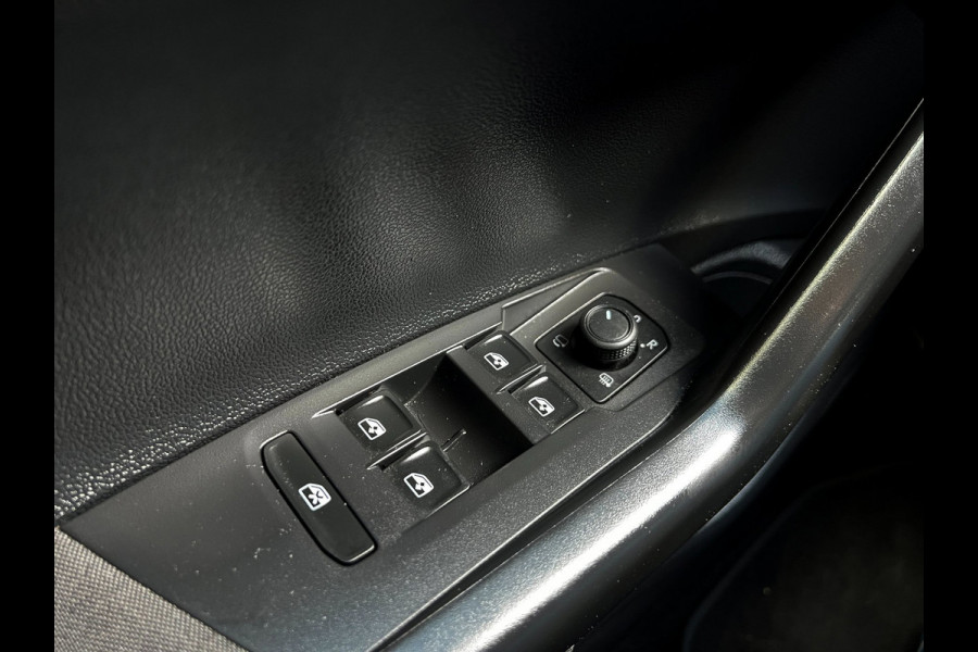 Volkswagen Polo 1.0 TSI R-Line Business