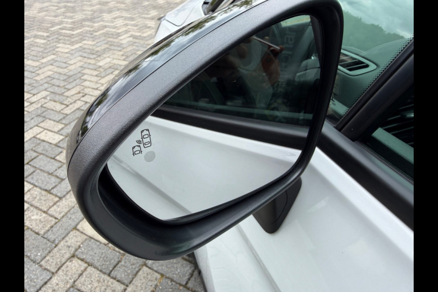 Opel Crossland X 1.2 Turbo Automaat Innovation, CarPlay, Camera, PDC