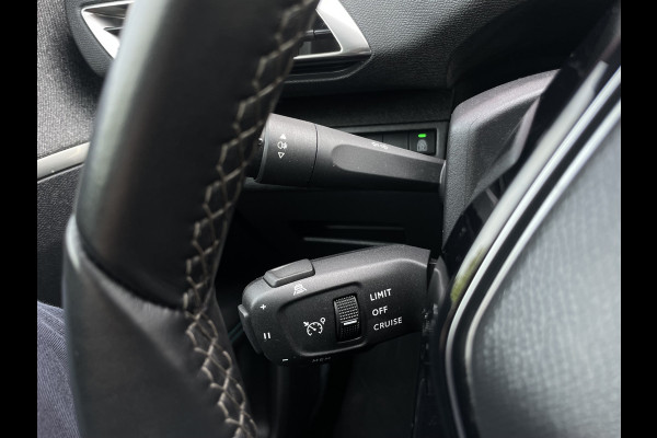 Peugeot 3008 1.2 PureTech Allure | Camera | Sensoren voor en achter