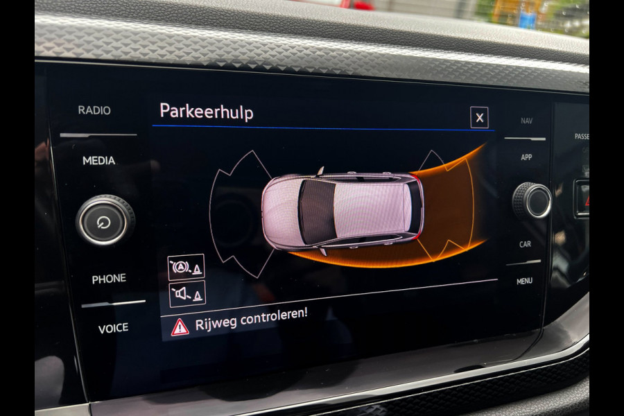 Volkswagen Polo 1.0 TSI R-Line Business_Navi_Carplay_Led_Virtual cocpit