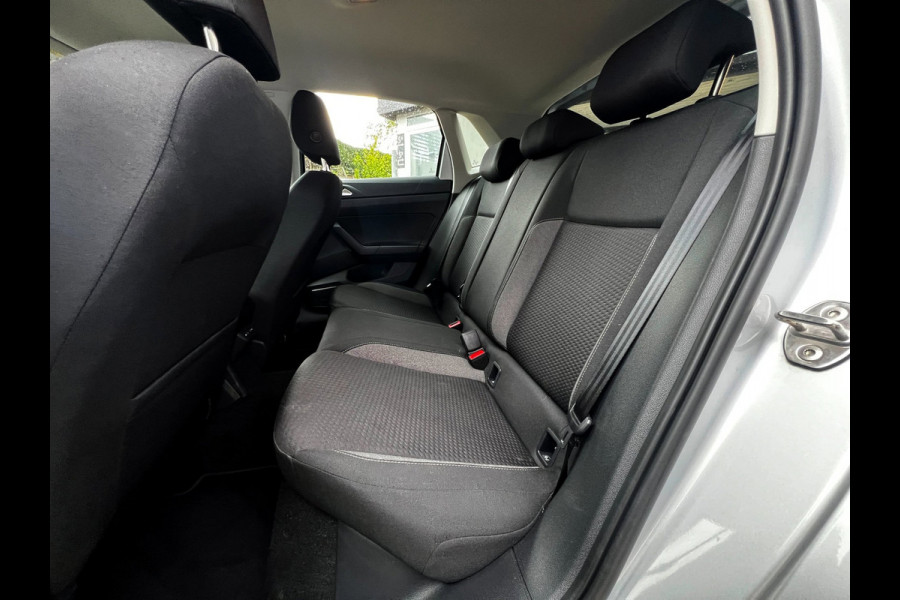 Volkswagen Polo 1.0 TSI R-Line Business_Navi_Carplay_Led_Virtual cocpit