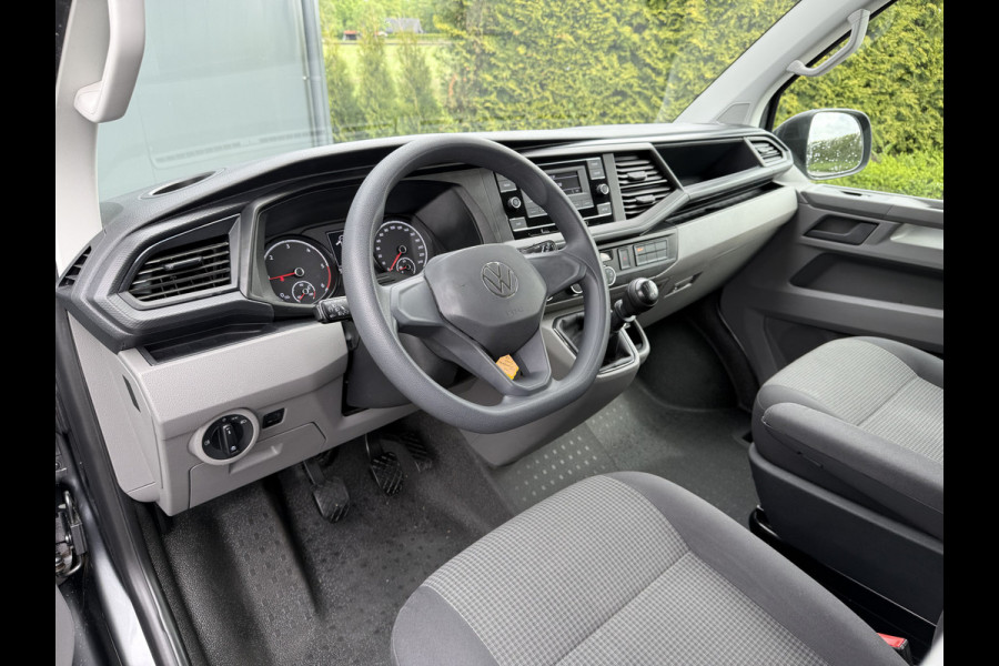 Volkswagen Transporter 2.0 TDI / L2H1 / 5-PERS DUBBELE CABINE / 1e EIG. / ZEER NETJES!! / AIRCO / CRUISE / ISOFIX