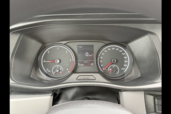 Volkswagen Transporter 2.0 TDI / L2H1 / 5-PERS DUBBELE CABINE / 1e EIG. / ZEER NETJES!! / AIRCO / CRUISE / ISOFIX