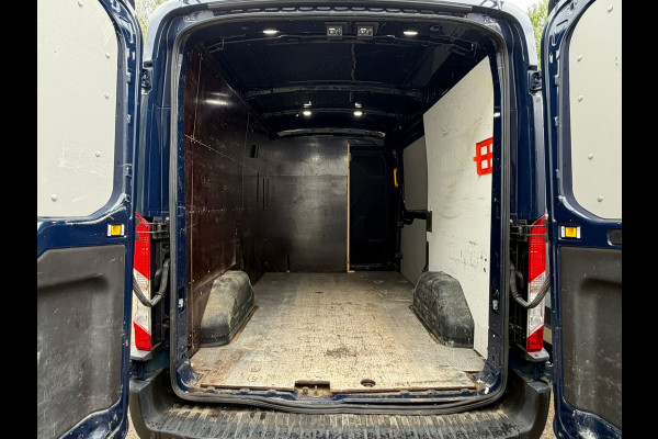 Ford Transit 330 2.0 TDCI L2H2 Trend / Imperiaal / Trekhaak / Trap / Sync 3