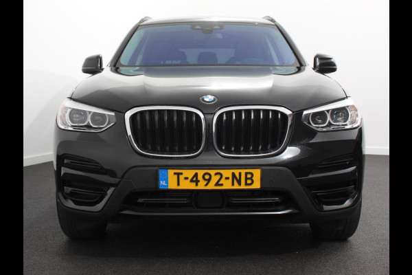 BMW X3 xDrive30e Plug in Hybride Advantage Automaat Navigatie Climate Control Adaptieve Cruise Control Head up display Led Dab Parkeer sensoren V+A Stoelverwarming Camera