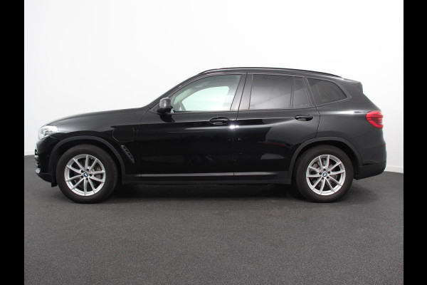 BMW X3 xDrive30e Plug in Hybride Advantage Automaat Navigatie Climate Control Adaptieve Cruise Control Head up display Led Dab Parkeer sensoren V+A Stoelverwarming Camera