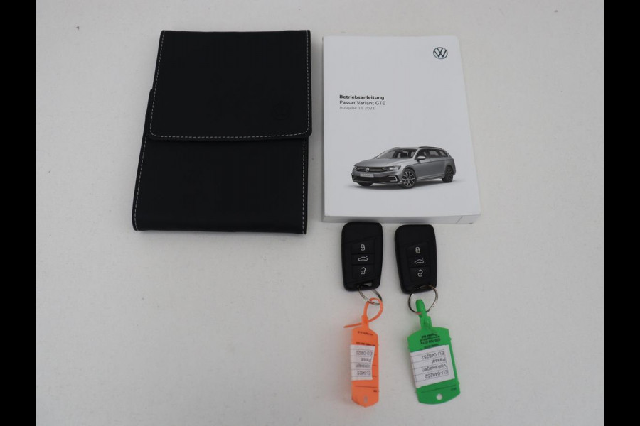 Volkswagen Passat 1.4 TSI PHEV GTE | SOH 95,9% | Stoelverwarming | Massage | Camera | Carplay | Adaptive cruise | Matrix LED | Navigatie | Climate control | Bluetooth | Plug In