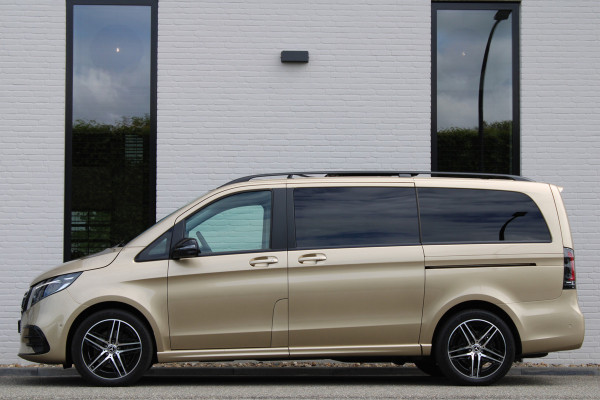 Mercedes-Benz V-Klasse 300d / DC / AMG / 4-Matic / Panorama / 360 Cam / 2x Elec Schuifd / Burmester / Vol Opties / NIEUW!!