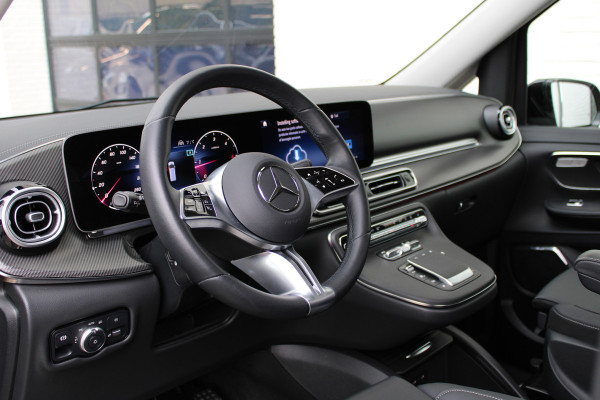 Mercedes-Benz V-Klasse 300d / DC / AMG / 4-Matic / Panorama / 360 Cam / 2x Elec Schuifd / Burmester / Vol Opties / NIEUW!!