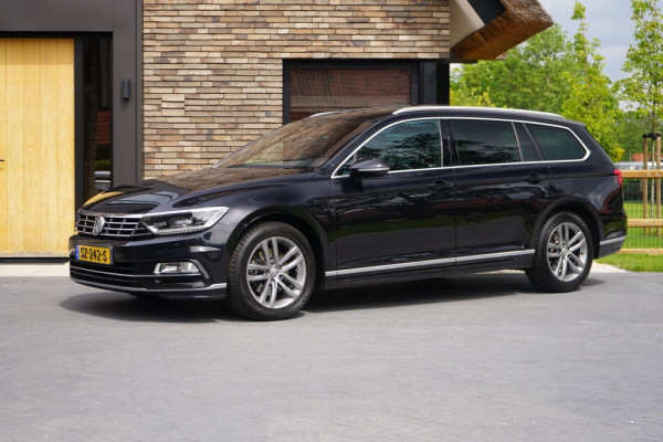 Volkswagen Passat Variant 1.4 TSI Highline 3X R-Line Automaat Panoramadak