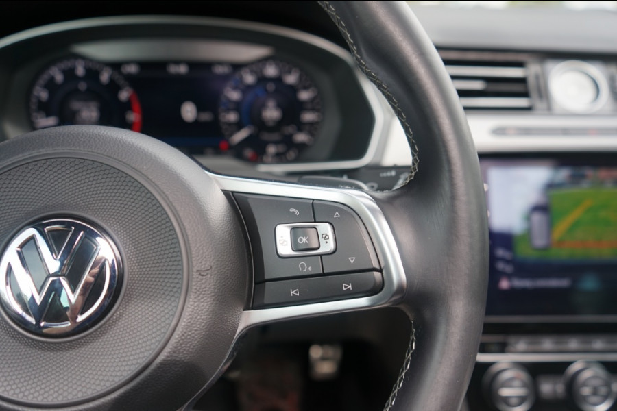 Volkswagen Passat Variant 1.4 TSI Highline 3X R-Line Automaat Panoramadak