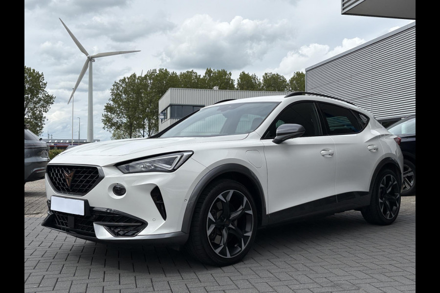 CUPRA Formentor 1.4 e-Hybrid VZ Performance 245pk PHEV | Stoelverwarming | Side Assist | Adaptive cruise control | Camera |