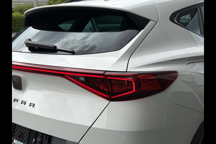 CUPRA Formentor 1.4 e-Hybrid VZ Performance 245pk PHEV | Stoelverwarming | Side Assist | Adaptive cruise control | Camera |