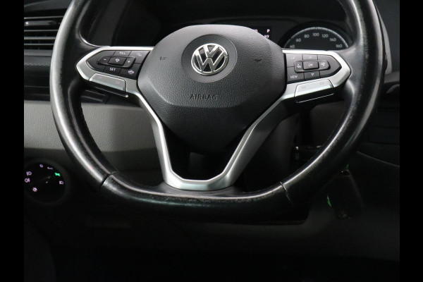 Volkswagen Transporter 2.0 TDI L2H1 30 DC Highline | Leder/Alcantara | Stoelverwarming | Trekhaak | Carplay | Camera | Adaptive cruise | Full LED | Navigatie | Parkeerhulp | 19'' | 5-Persoons | Origineel NL