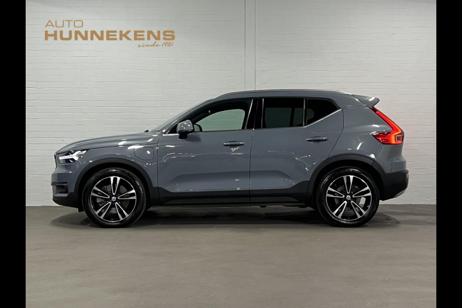 Volvo XC40 1.5 T5 Recharge Inscription Trekhaak | Adapt. Cruise | Achteruitrij camera | Stuur-/stoelverwarming | Harman/Kardon | Carplay | Bliss