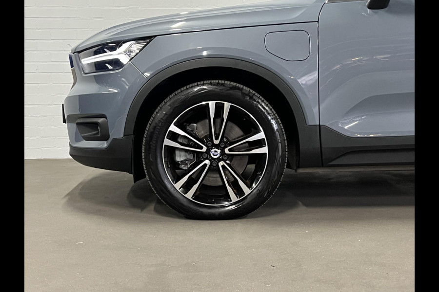 Volvo XC40 1.5 T5 Recharge Inscription Trekhaak | Adapt. Cruise | Achteruitrij camera | Stuur-/stoelverwarming | Harman/Kardon | Carplay | Bliss