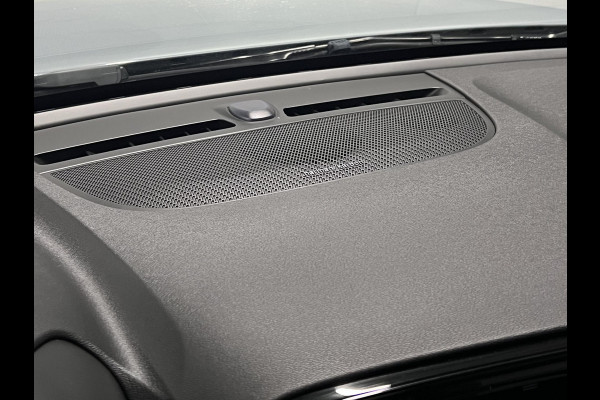 Volvo XC40 1.5 T5 Recharge Inscription Trekhaak | Adapt. Cruise | Achteruitrij camera | Stuur-/stoelverwarming | Harman/Kardon | Carplay | Bliss