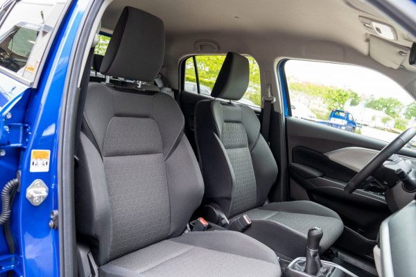 Suzuki Swift 1.2 Select Smart Hybrid|Prijs incl. 12 mnd garantie| NAV DAB Camera Carplay LMV Stoelverwarming Clima LED