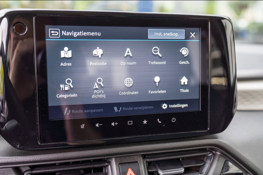 Suzuki Swift 1.2 Select Smart Hybrid|Prijs incl. 12 mnd garantie| NAV DAB Camera Carplay LMV Stoelverwarming Clima LED
