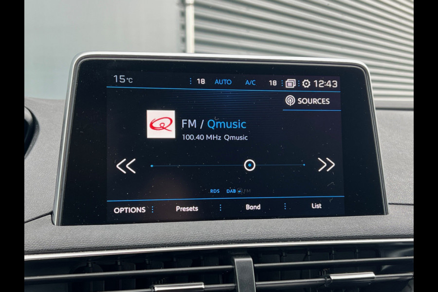 Peugeot 5008 BWJ 11-2019 | 1.2PT 131PK Executive AUTOMAAT | TREKHAAK | LEER | CAMERA A | CLIMA | NAVI | CRUISE | PRIVACY GLASS | PDC 2X