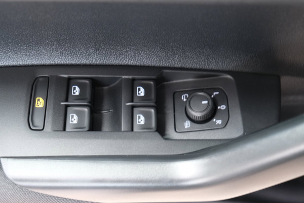 Volkswagen Polo 1.0 TSI Life Automaat - N.A.P. Airco, Cruise, Carplay.