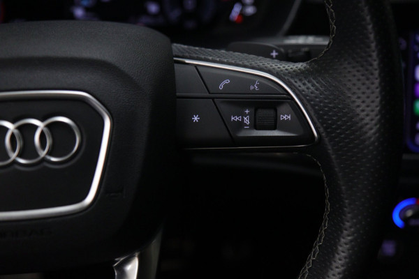 Audi Q3 Sportback 45 TFSI e 3X S-Line /PANO/CARPLAY/KEYLES/STOELV/BOMVOL