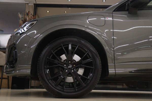 Audi Q3 Sportback 45 TFSI e 3X S-Line /PANO/CARPLAY/KEYLES/STOELV/BOMVOL
