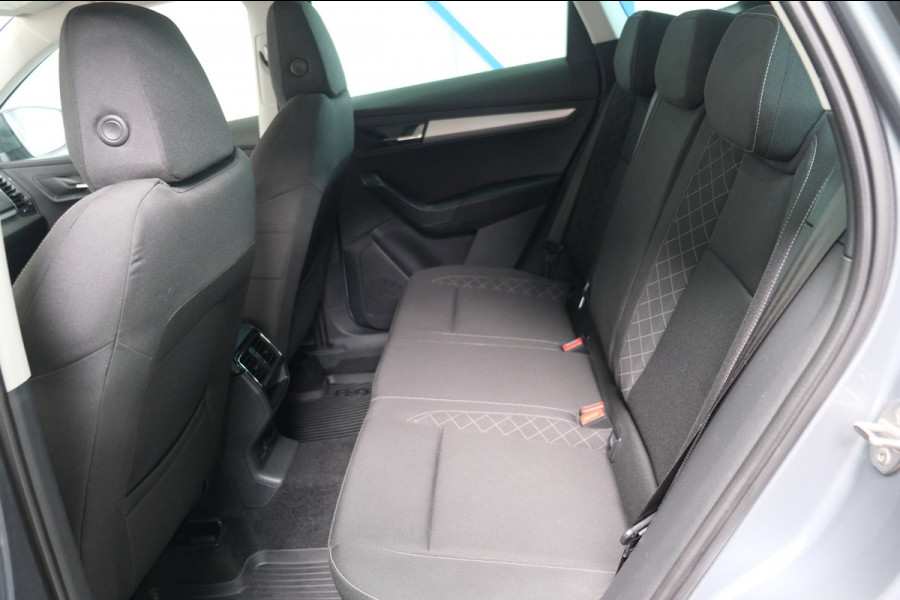 Škoda Karoq 1.5 TSI ACT Ambition Business Automaat - N.A.P. Airco, Cruise, Navi, PDC, Carplay, Trekhaak.