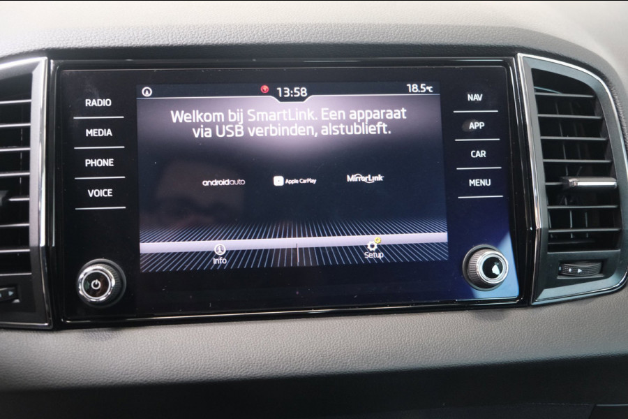 Škoda Karoq 1.5 TSI ACT Ambition Business Automaat - N.A.P. Airco, Cruise, Navi, PDC, Carplay, Trekhaak.