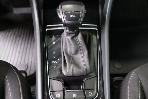 Škoda Karoq 1.5 TSI ACT Ambition Business Automaat - N.A.P. Airco, Cruise, Navi, PDC, Carplay, Trekhaak.