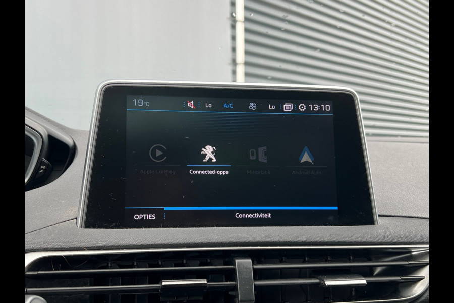 Peugeot 3008 BWJ 2021 | 1.2T 131PK Premium Av. AUTOMAAT | TREKHAAK | PANO SCHUIFDAK | 19'' LMV | CARPLAY | NAVI | CLIMA | AGR | LEDER/STOF | PDC | STOELVERW |