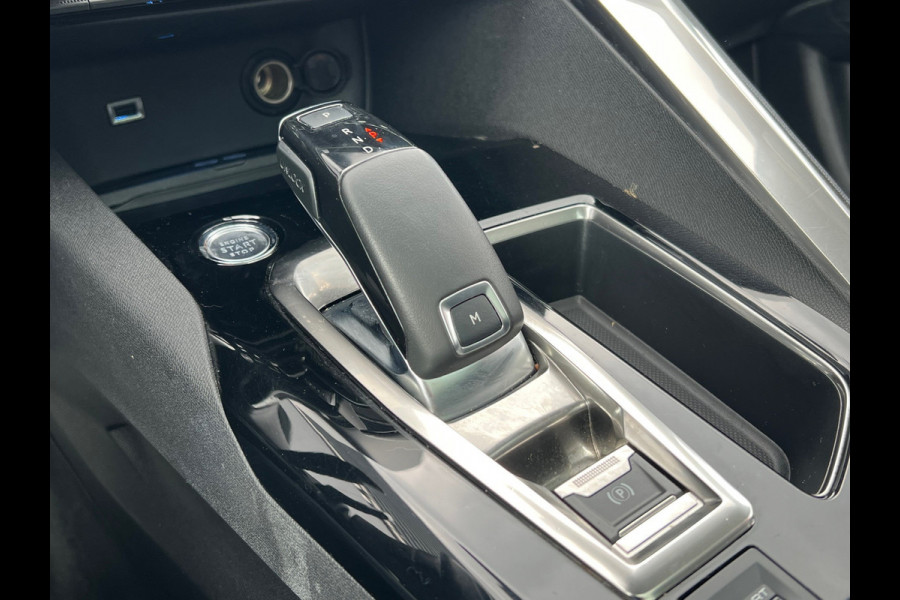 Peugeot 3008 BWJ 2021 | 1.2T 131PK Premium Av. AUTOMAAT | TREKHAAK | PANO SCHUIFDAK | 19'' LMV | CARPLAY | NAVI | CLIMA | AGR | LEDER/STOF | PDC | STOELVERW |