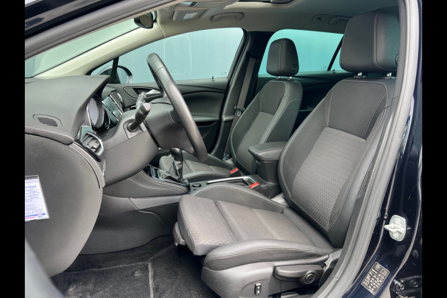 Opel Astra Sports Tourer BWJ 2018 | 1.0T 105PK Bus Executive | TREKHAAK | SCHUIF DAK | CLIMA | NAVI | PDC | CARPLAY | LICHTMETAAL |