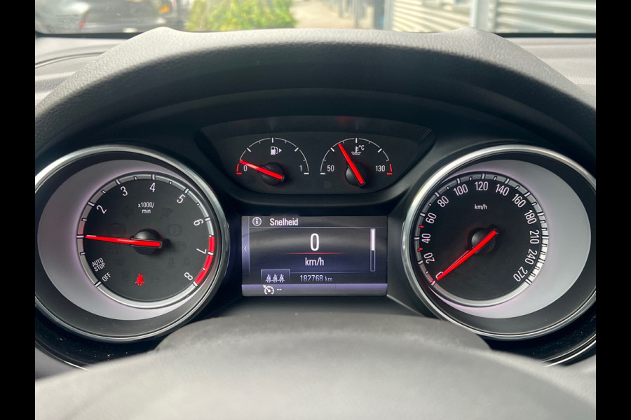 Opel Astra Sports Tourer BWJ 2018 | 1.0T 105PK Bus Executive | TREKHAAK | SCHUIF DAK | CLIMA | NAVI | PDC | CARPLAY | LICHTMETAAL |