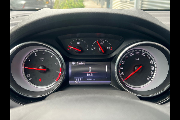 Opel Astra Sports Tourer BWJ 2018 | 1.0T 105PK Bus Executive | TREKHAAK | SCHUIF DAK | CLIMA | NAVI | PDC | CARPLAY | LICHTMETAAL |