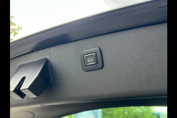 Opel Astra Sports Tourer BWJ 2018 | 1.0T 105PK Bus Executive | TREKHAAK | SCHUIF DAK | CLIMA | NAVI | PDC | CARPLAY | LICHTMETAAL |